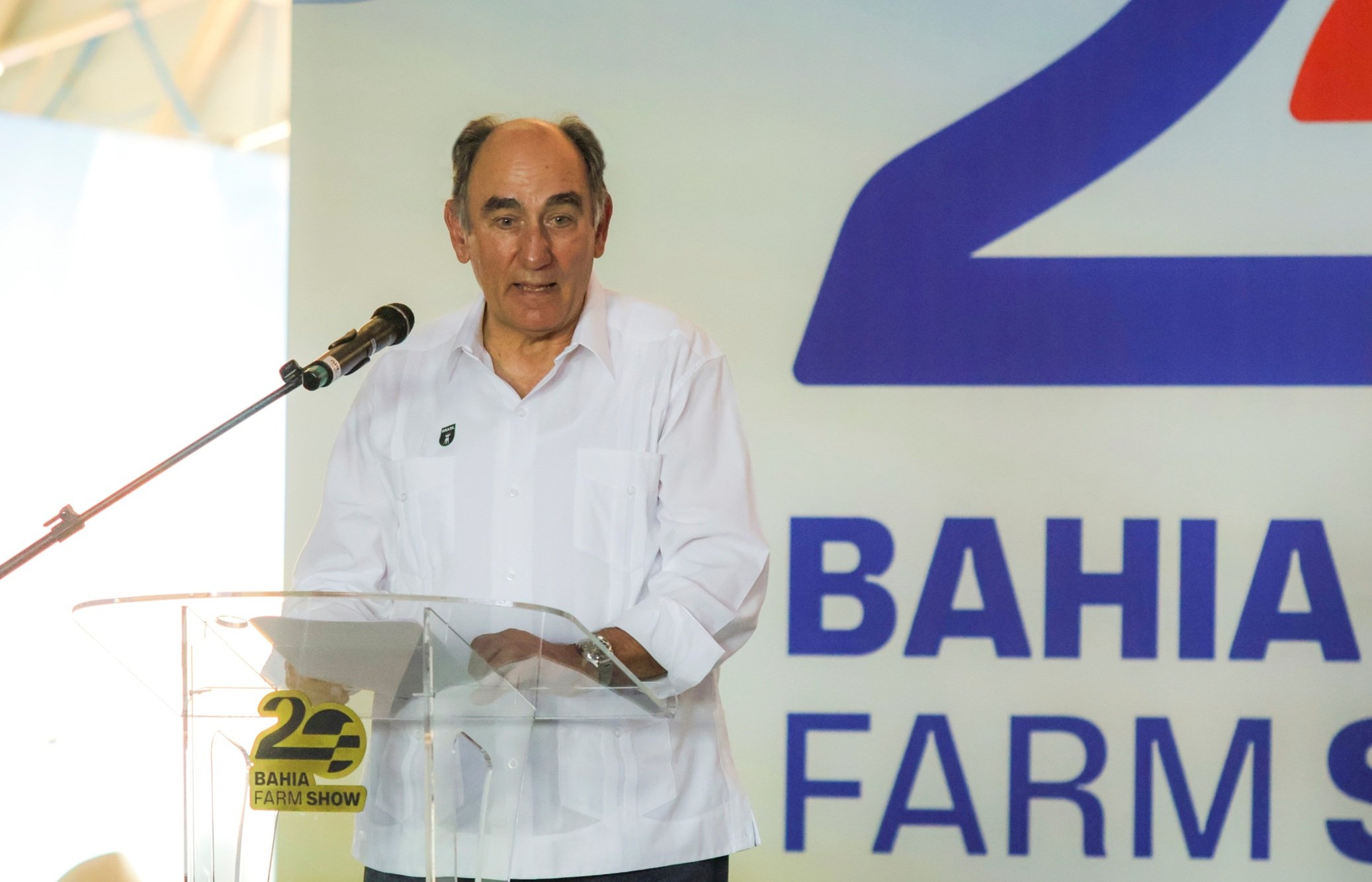 A Galán no le gusta perder a nada... y menos contra Florentino Pérez. Ahora anuncia que Iberdrola invertirá casi 4.500 millones de euros en redes eléctricas en el estado de Bahía (Brasil) hasta 2030 A Galán no le gusta perder a nada... y menos contra Florentino Pérez. Ahora anuncia que Iberdrola invertirá casi 4.500 millones de euros en redes eléctricas en el estado de Bahía (Brasil) hasta 2030
