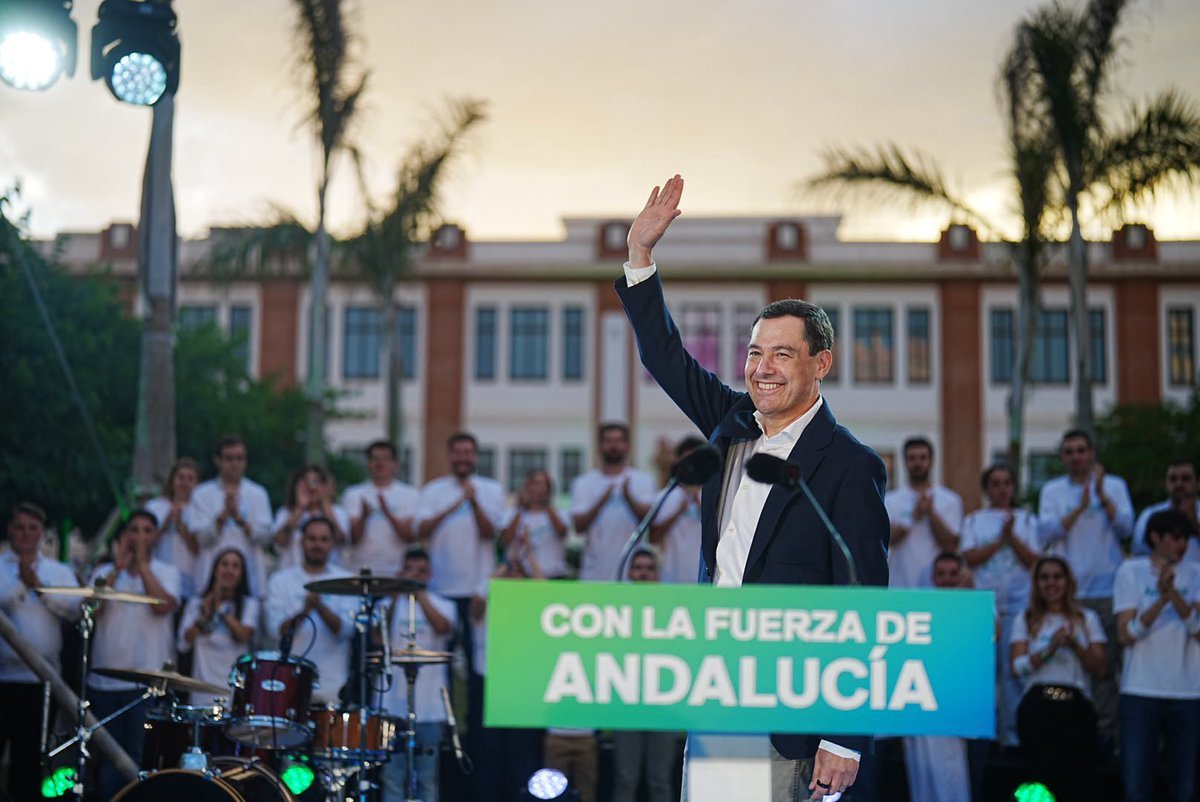 Juan Manuel Moreno Bonilla lleva en Andalucía siete años, quizás es hora de 'limpiar' ideológicamente la Universidad