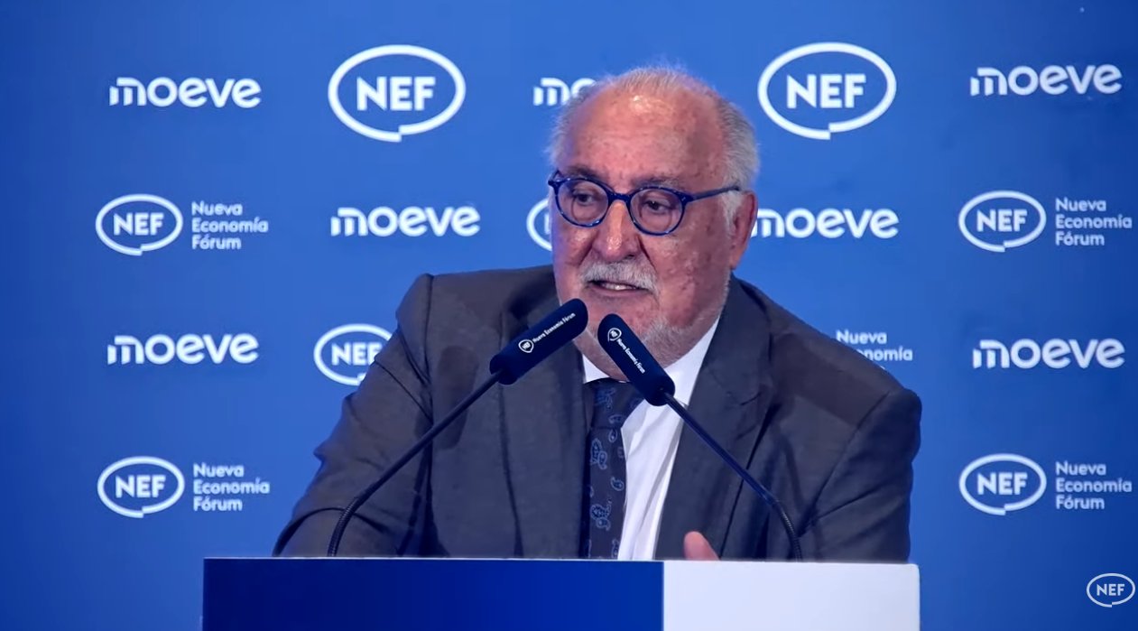 Pere Navarro insiste en defender, una y otra vez, el desastre de la baliza V16