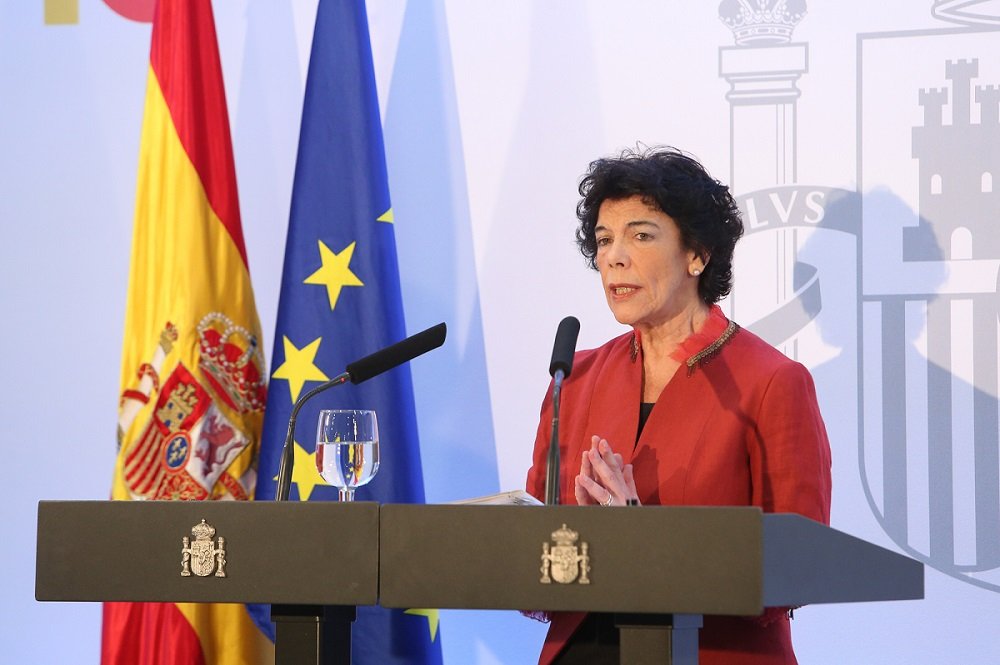 Celaá insiste en la independencia del poder judicial en el tema del procés y critica lo tosca y crispada que está la política Celaá insiste en la independencia del poder judicial en el tema del procés y critica lo tosca y crispada que está la política