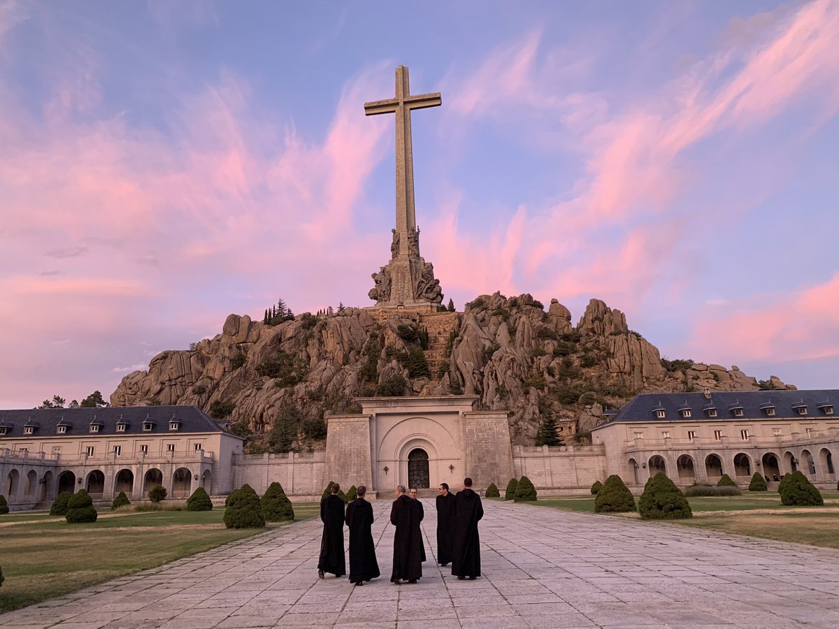 Y todo gracias a los monjes, que han presentado el recurso ante la Justicia y ante el Vaticano, y se niegan a retirarlo 