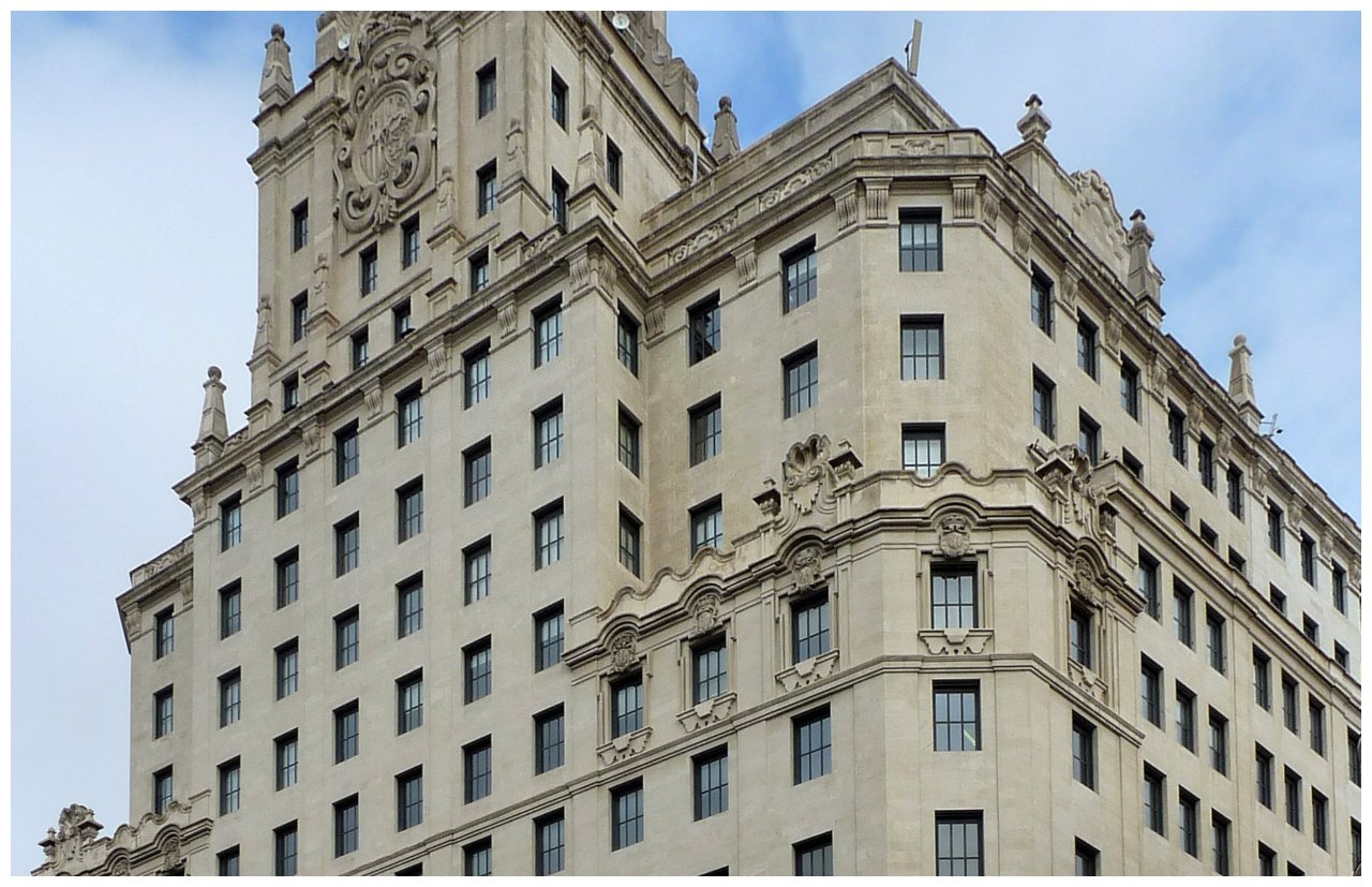 La Telefónica de Marc Murtra le ha regalado la sede histórica, una joya arquitectónica, a don Tomás Olivo