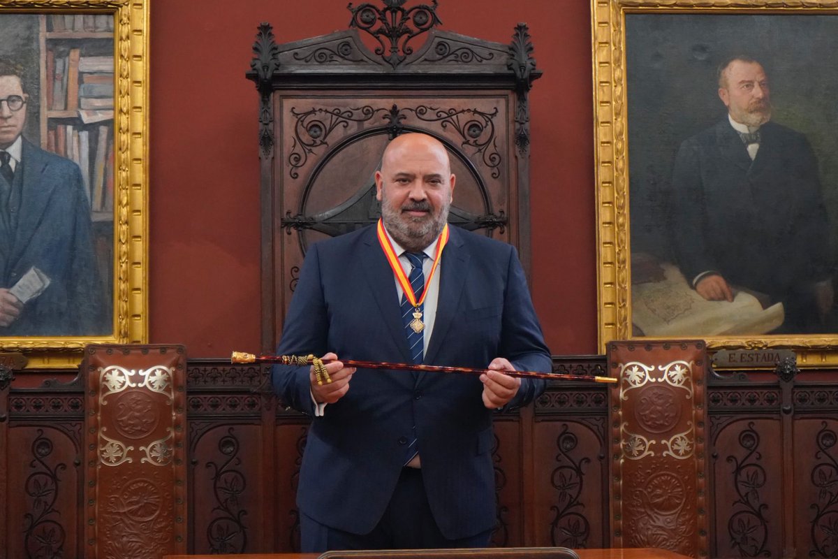 La izquierda quiere reprobar a su alcalde, Jaime Martínez Llabrés, perteneciente al Partido Popular (PP), por el desalojo de 80 okupas de la antigua presión