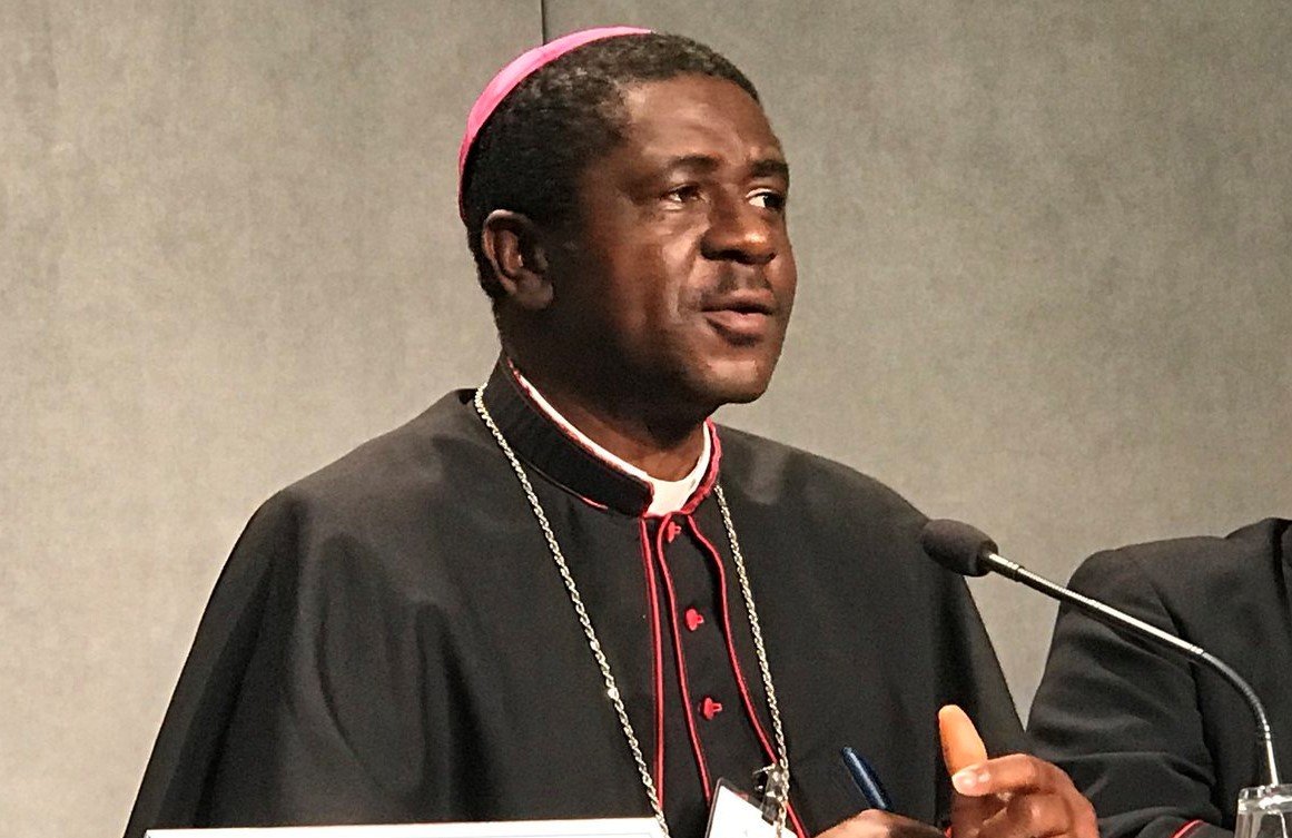 Nkea Fuanya no firmará documentos con las siglas LGBT Nkea Fuanya no firmará documentos con las siglas LGBT