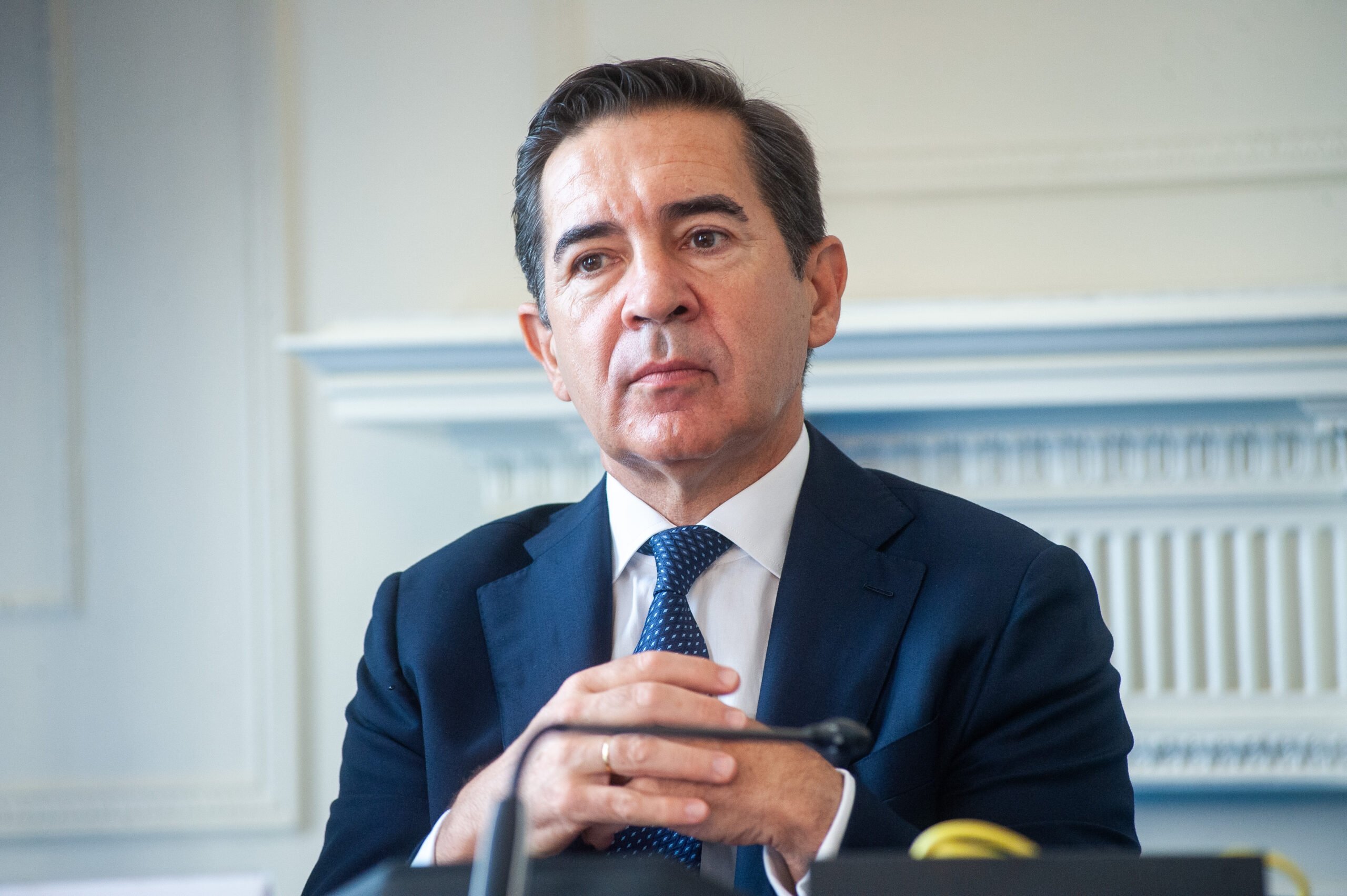 Carlos Torres, presidente del BBVA, durante la inauguración del curso de la UIMP y la APIE, en Santander