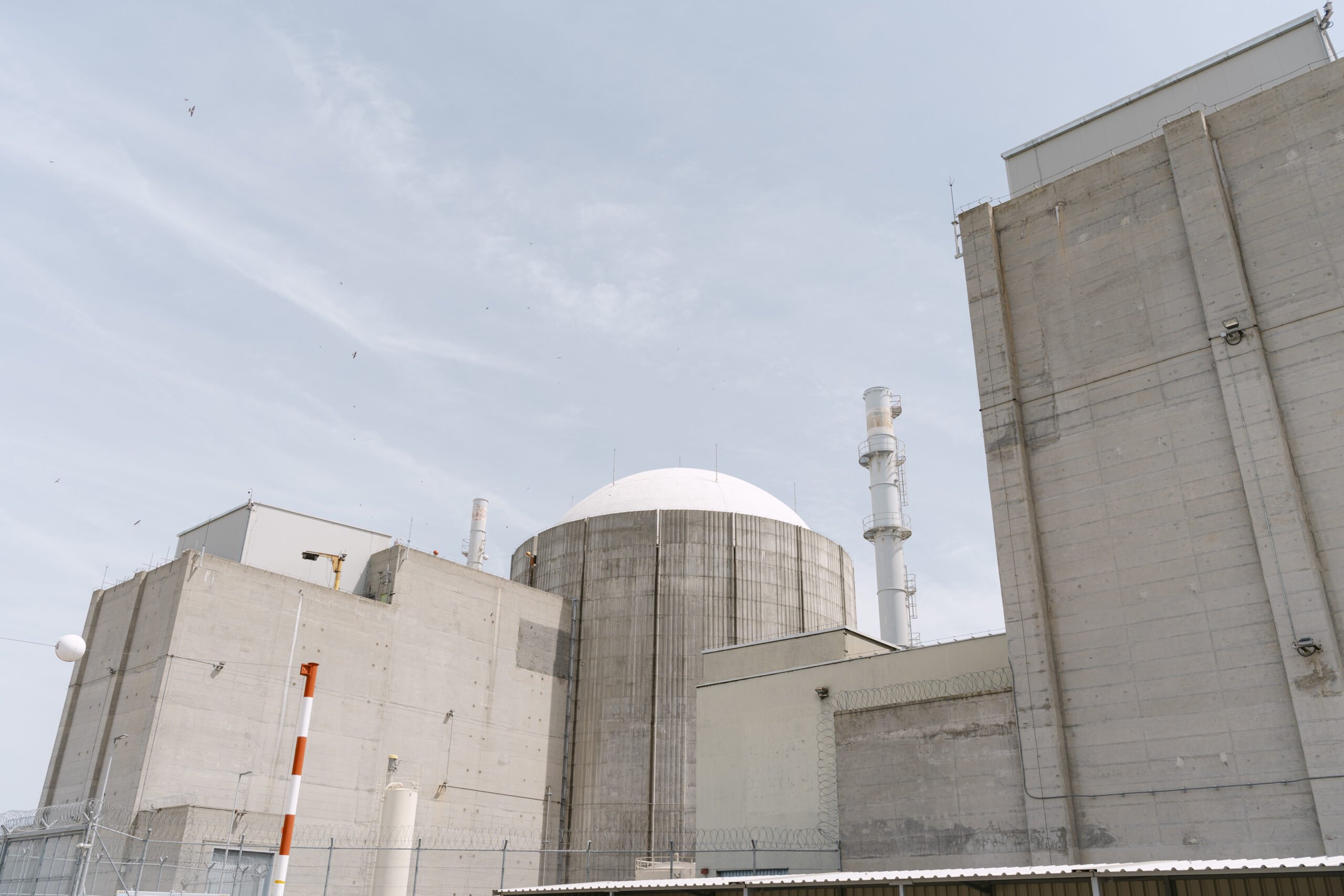 Crecen los defensores de la energía nuclear en España... cuando cada vez queda menos para conocer el informe del Consejo de Seguridad Nuclear (CSN) sobre la petición de prórroga de la central de Almaraz Crecen los defensores de la energía nuclear en España... cuando cada vez queda menos para conocer el informe del Consejo de Seguridad Nuclear (CSN) sobre la petición de prórroga de la central de Almaraz