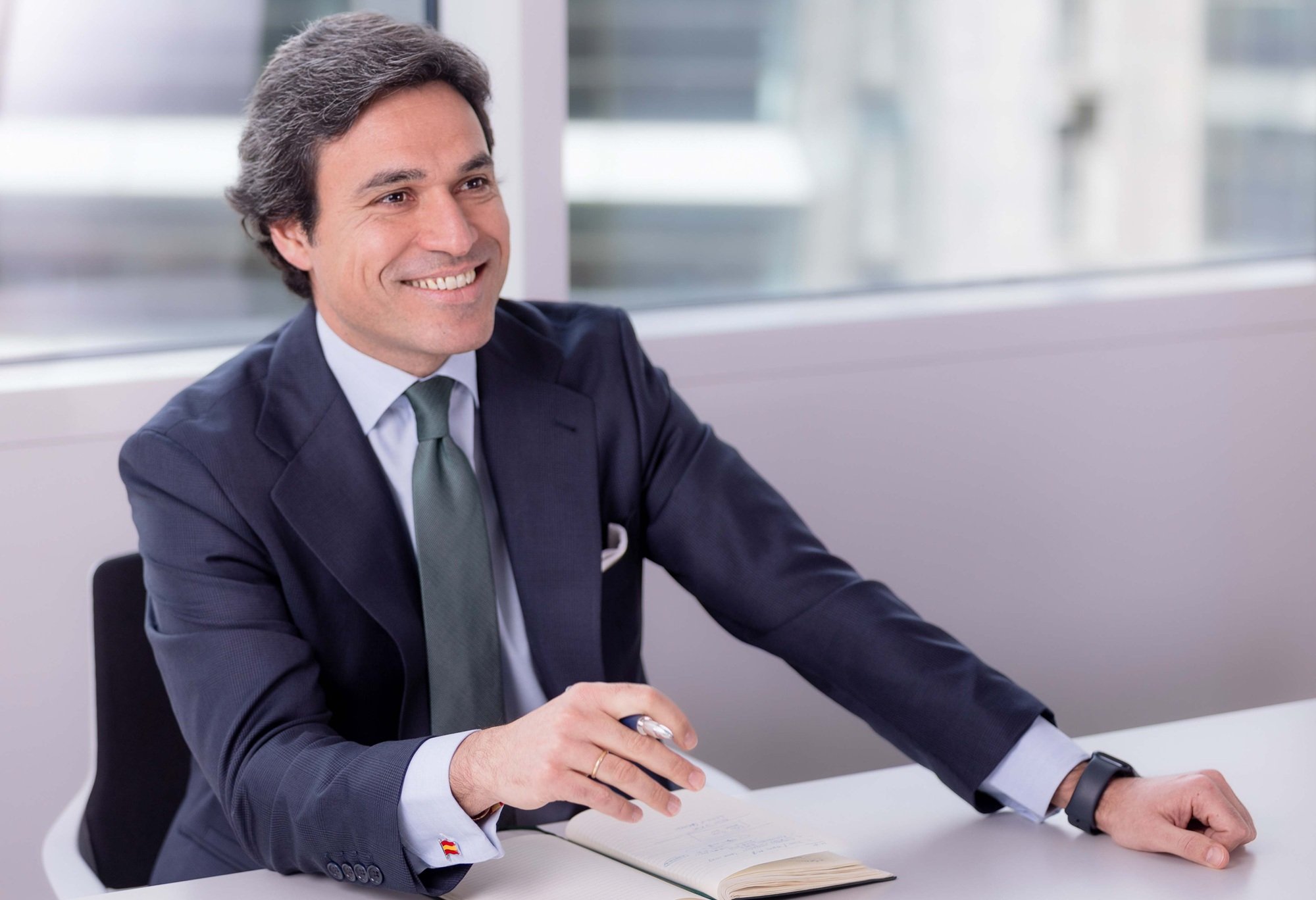 David Mesonero, yerno de Galán, asciende a director financiero adjunto, al tiempo que se mantiene como director de Desarrollo Corporativo