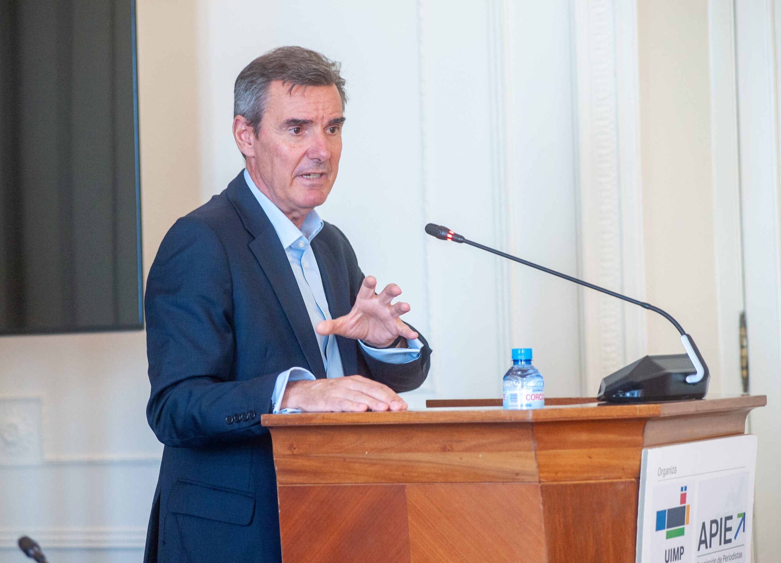 Carlos San Basilio, presidente de la CNMV, durante su intervención