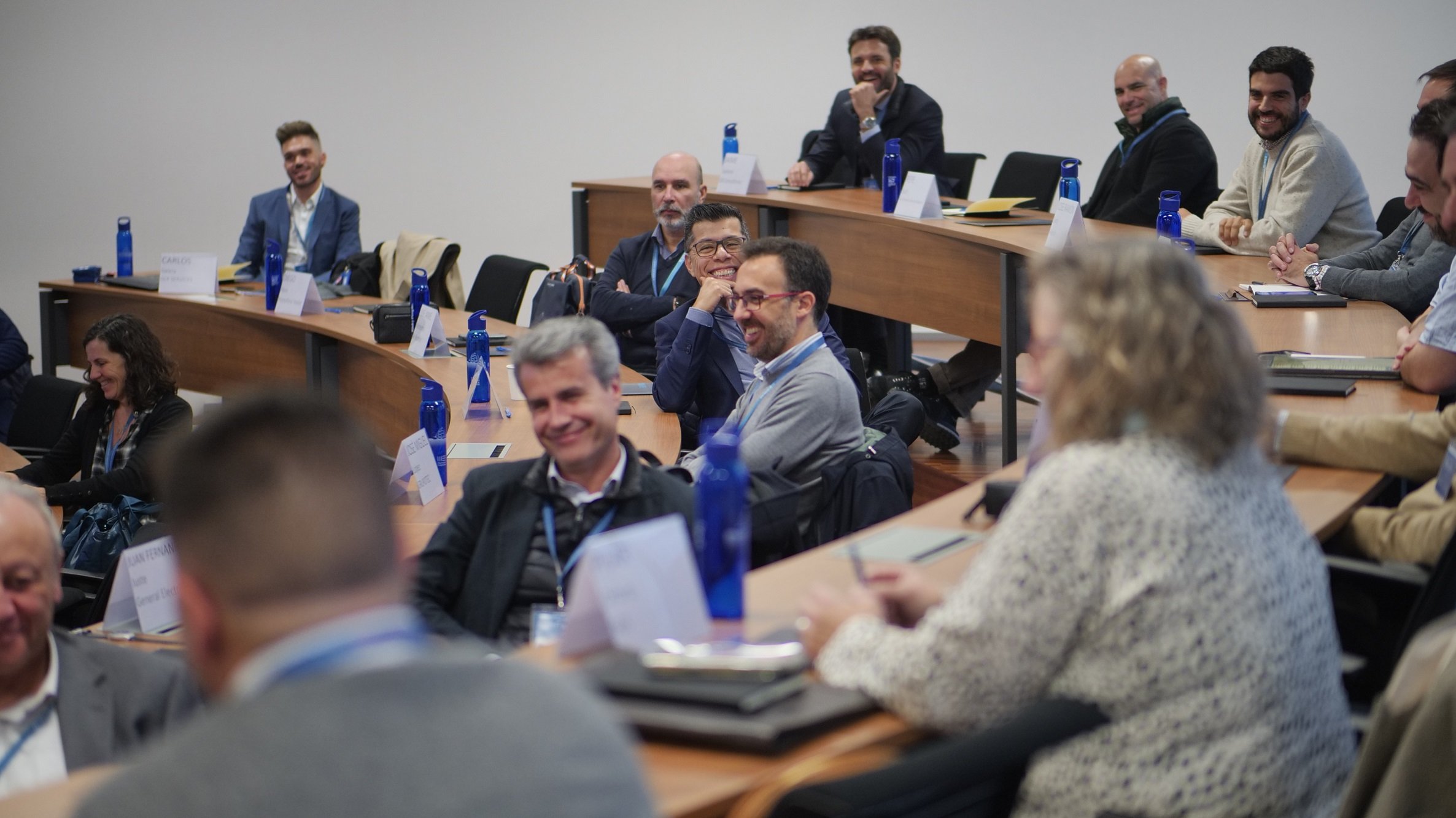El Programa de M&A para Alta Dirección fomenta el intercambio de conocimientos y experiencias entre profesionales con inquietudes similares, generando un entorno de networking de alto valor en Marina de Empresas