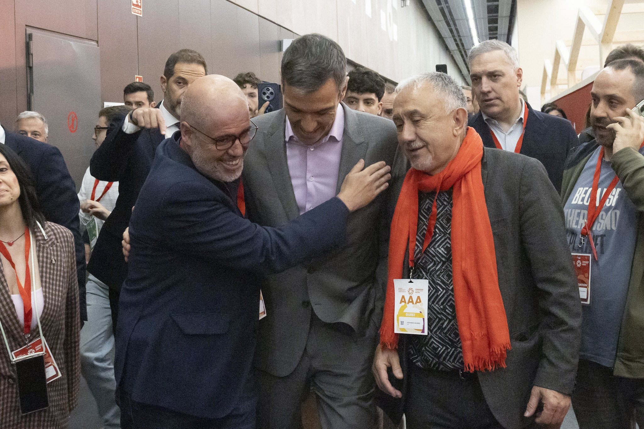 Es decir, el Gobierno Sánchez celebra el dato de la tasa de paro, cuando prácticamente duplica el indicador europeo y casi triplica el americano. 