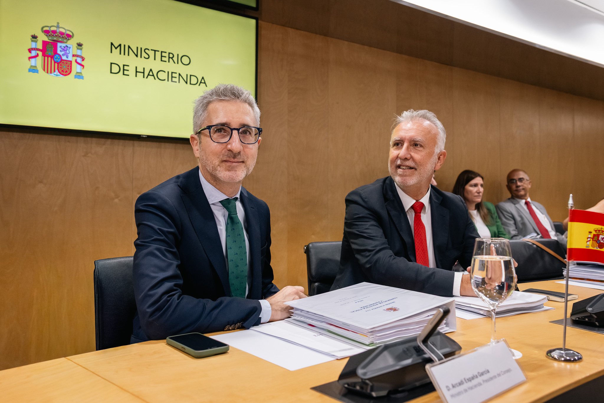 "Damos un paso fundamental en el camino para aprobar las cuentas públicas del próximo año", ha explicado el ministro España, unos presupuestos que serán "ambiciosos en lo social y responsables en lo fiscal"