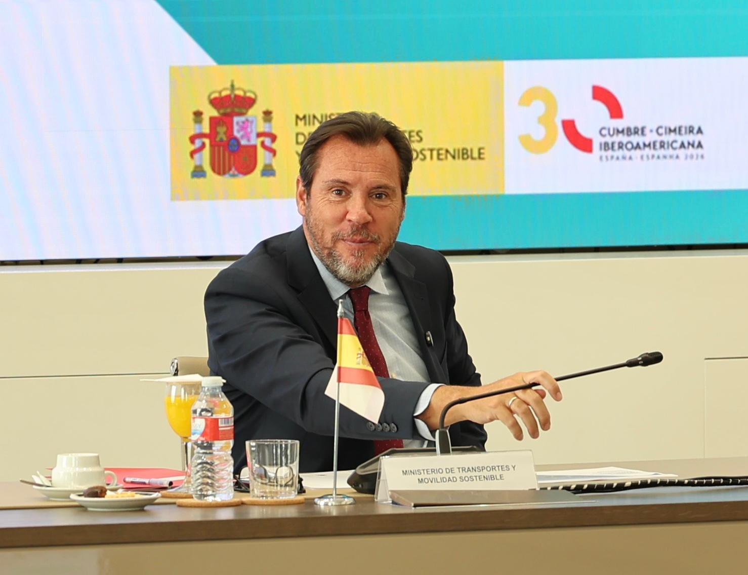 Y esta semana, y en línea con los datos de la CNMC, es la Cámara de Comercio de Huelva la que pone de relieve otro 'desastre' Puente