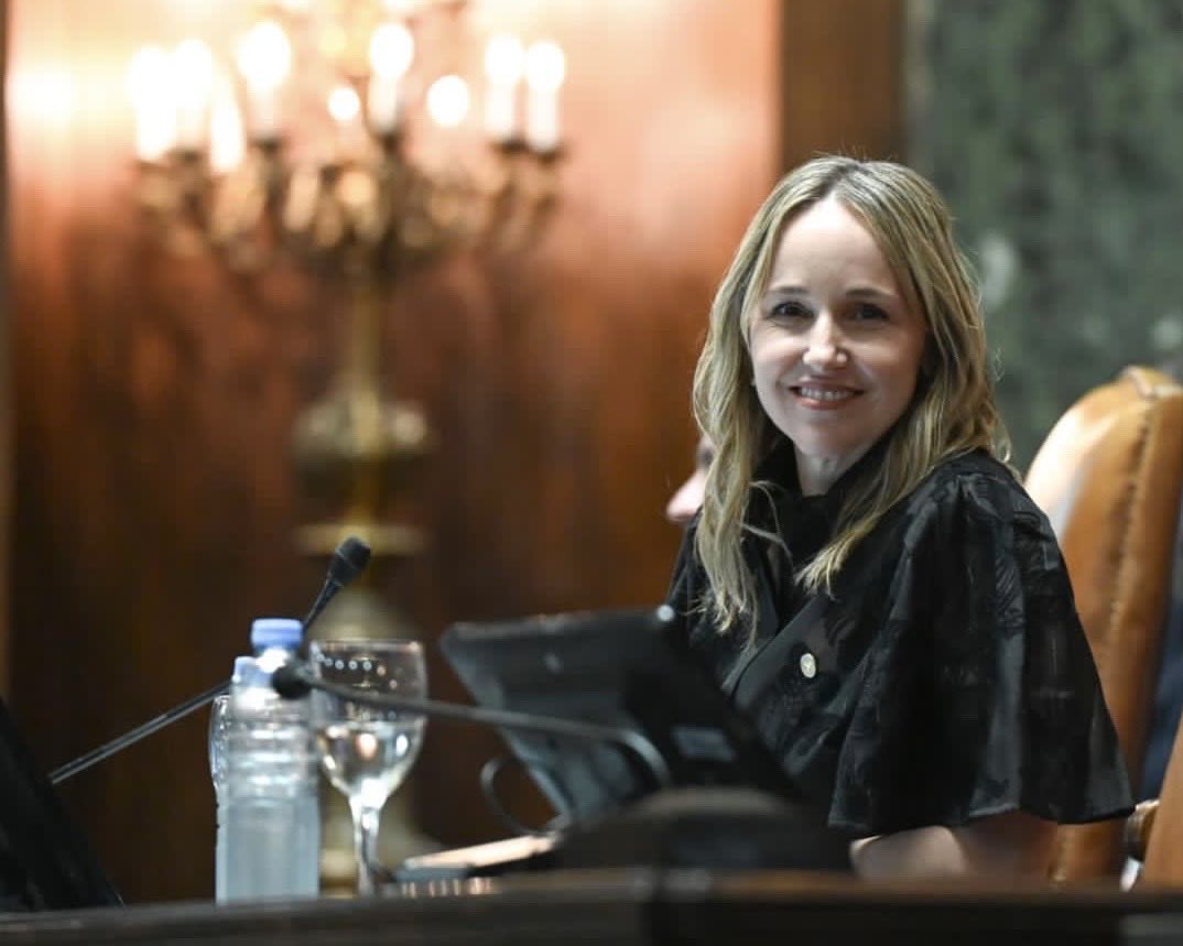 María Clara Muzzio es política y abogada argentina, del partido Propuesta Republicana (PRO), y desde diciembre de 2023 ocupa el cargo como vicejefa de Gobierno de la Ciudad de Buenos Aires