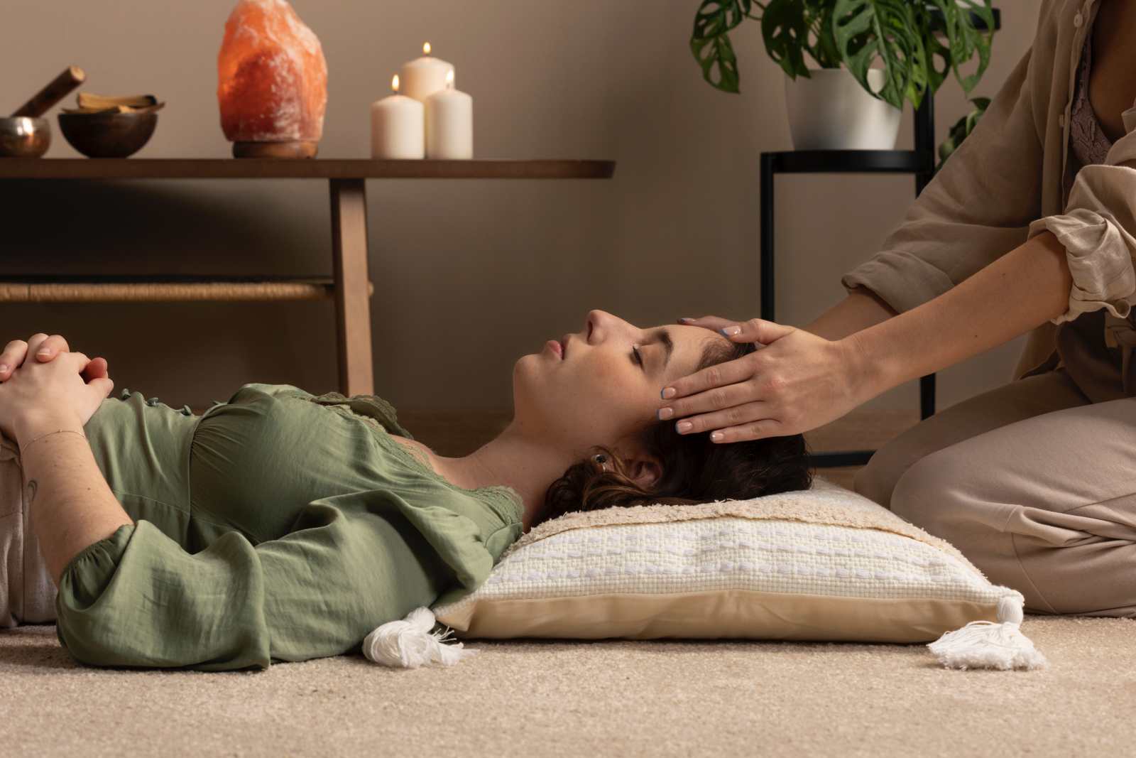 Los católicos deben abstenerse absolutamente del Reiki y de otras técnicas similares, según los exorcistas, que de esto saben mucho