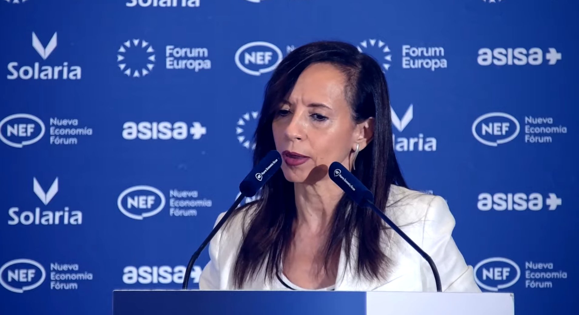 Beatriz Corredor insiste en exculparse del apagón y culpar a las energéticas