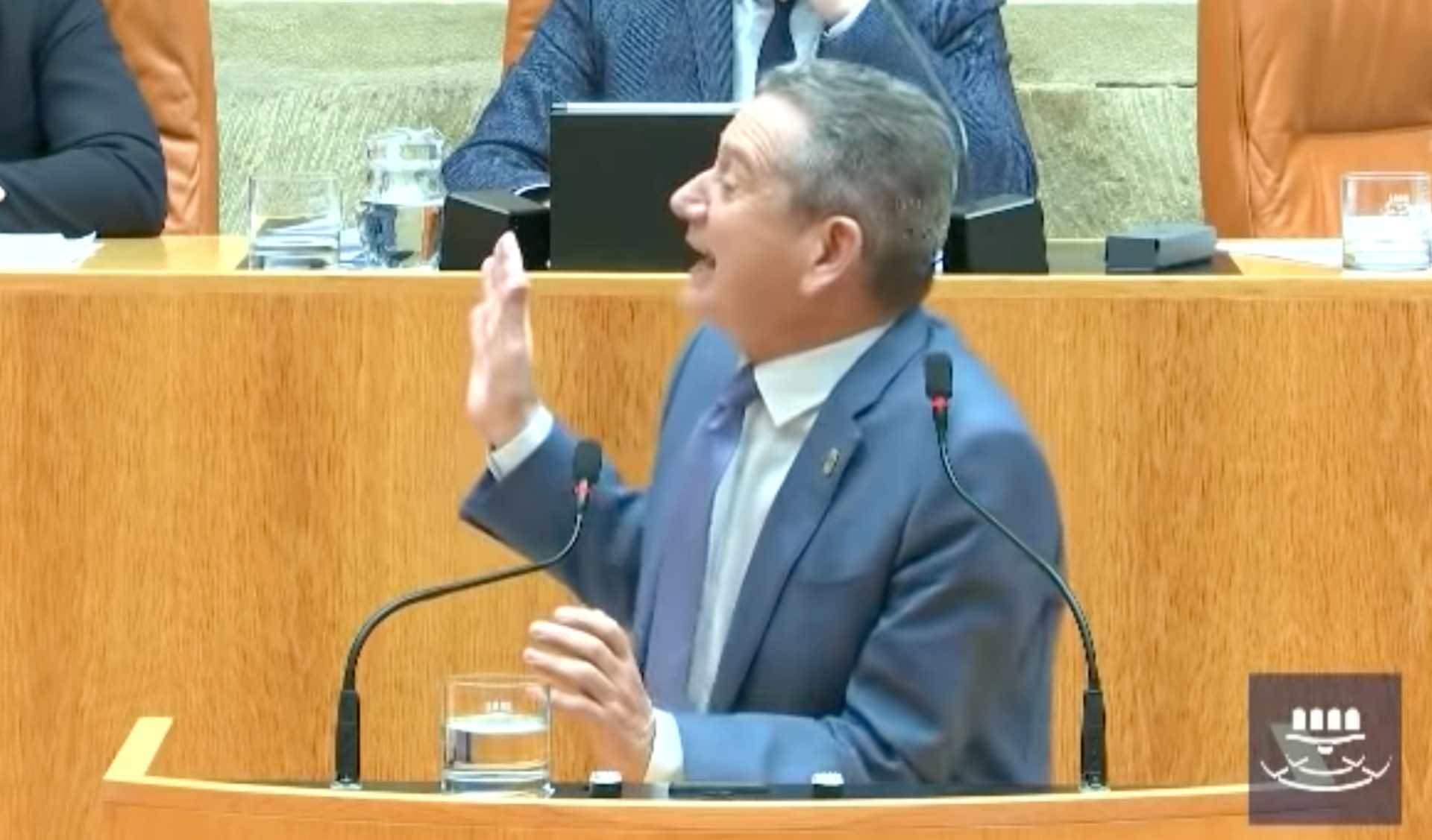El nuevo director de RRHH de Hacienda, Celso González, durante su intervención en el Parlamento de La Rioja, en febrero de 2020
