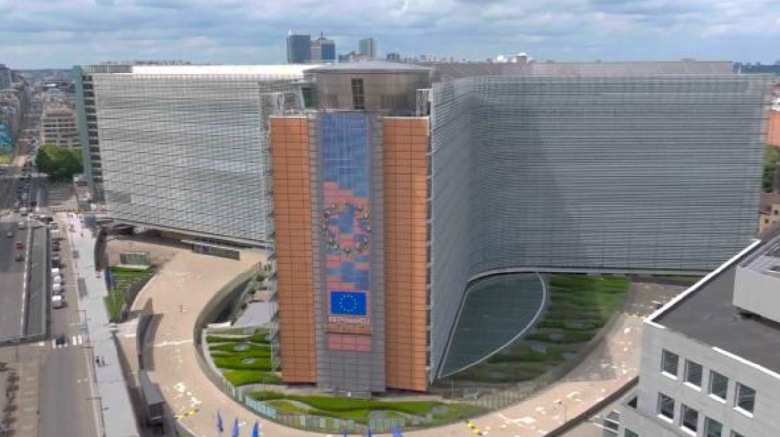 La Comisión Europea ha mostrado su preocupación porque España acoja a los solicitantes de asilo o de protección La Comisión Europea ha mostrado su preocupación porque España acoja a los solicitantes de asilo o de protección