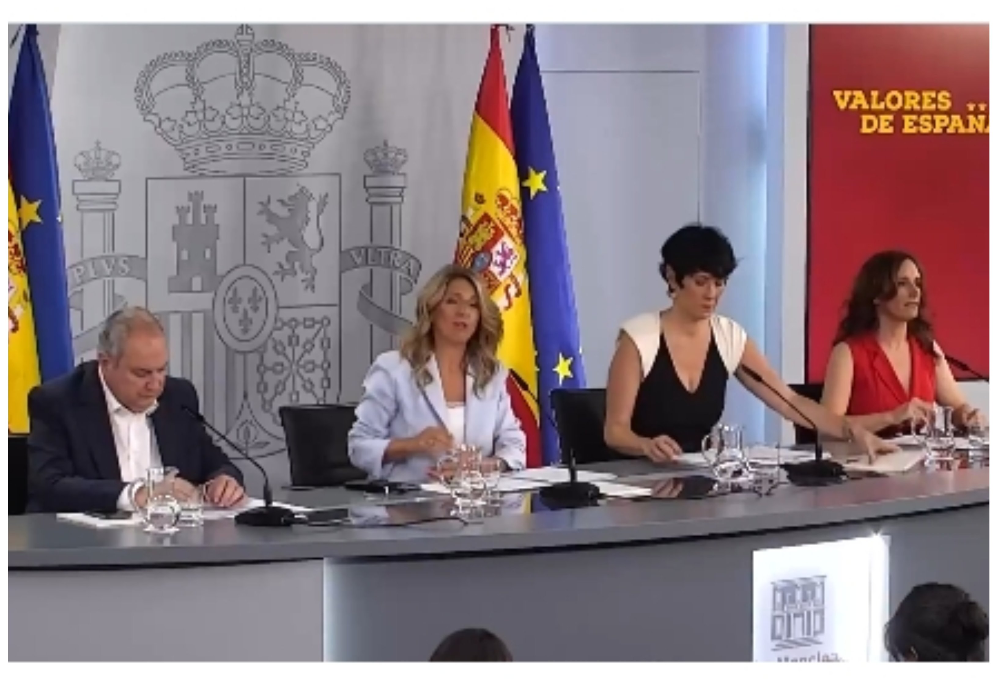 Consejo de Ministros. La nueva de Yoli, el Estatuto del Artista: hagámosle un contrato de trabajo al bebé que sale en un anuncio