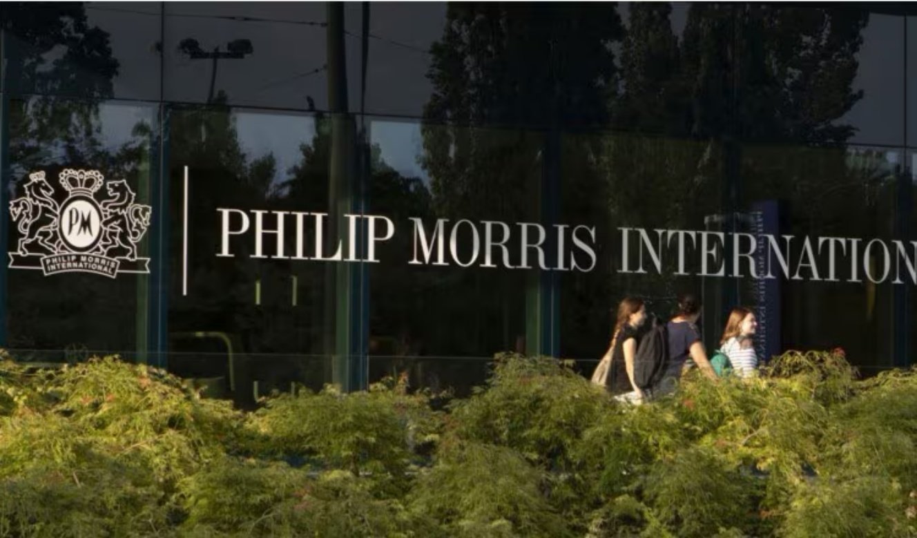 Philip Morris International, la mayor empresa tabacalera del mundo, que es dueña de marcas como Marlboro, Chesterfield o L&M