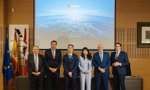 Los ministros Hereu y Puente presumiendo del proyecto que Gotion levantará en Valladolid