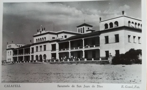 El Sanatorio Marítimo de San Juan de Dios de Calafell, construido al borde de la playa