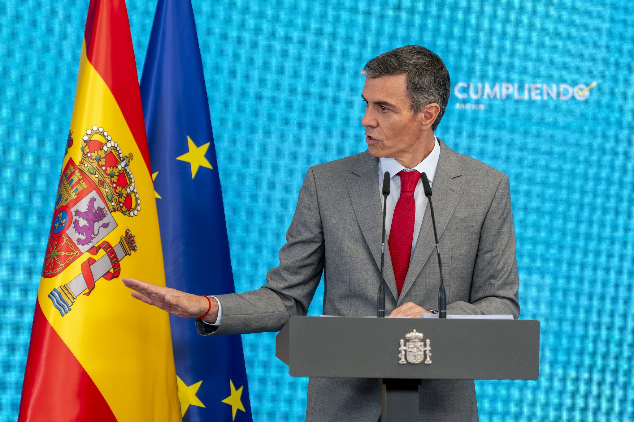 Pedro Sánchez levanta pensiones allá donde va / Foto: Pablo Moreno Pedro Sánchez levanta pensiones allá donde va / Foto: Pablo Moreno