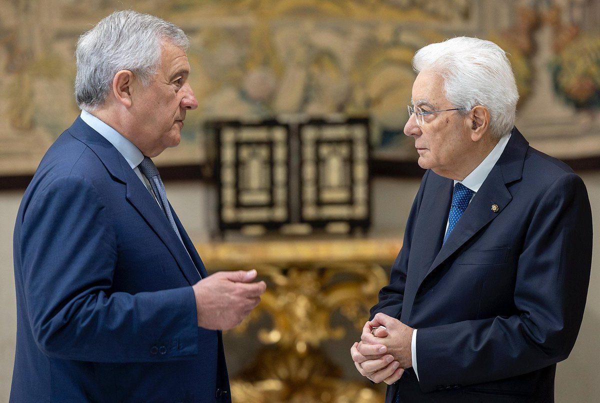 El ministro de Exteriores italiano, Antonio Tajani (a la izquierda)