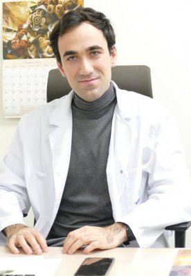 Luis Castrillo Navarro, que es dietista-nutricionista clínico del Hospital Quirónsalud San José de Madrid, y de los centros médicos Quirónsalud Tres Cantos y Valdebebas