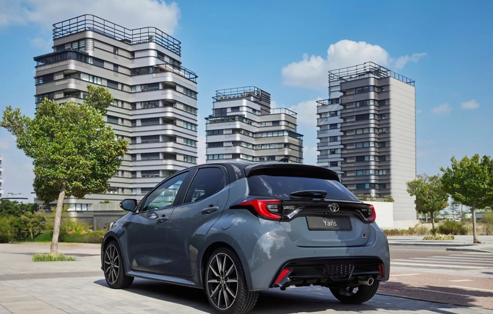 Toyota seguirá sin producir a gran escala en España, donde sólo le gusta vender
