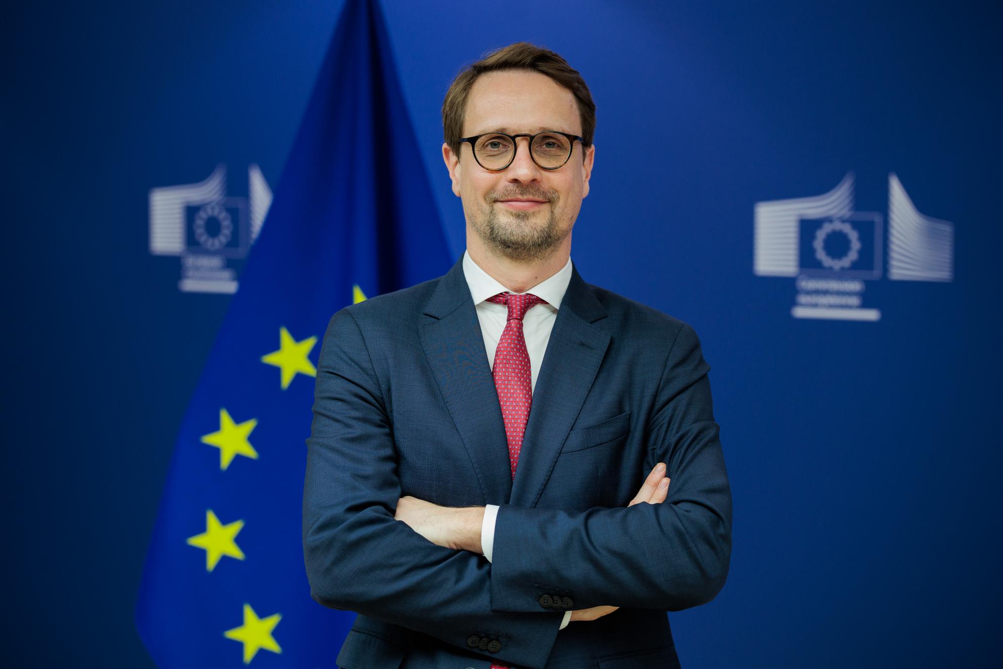El portavoz de la Comisión sobre Asuntos Internos, Markus Lammert, deja sin excusas al Gobierno Sánchez y respalda la postura de Vivas