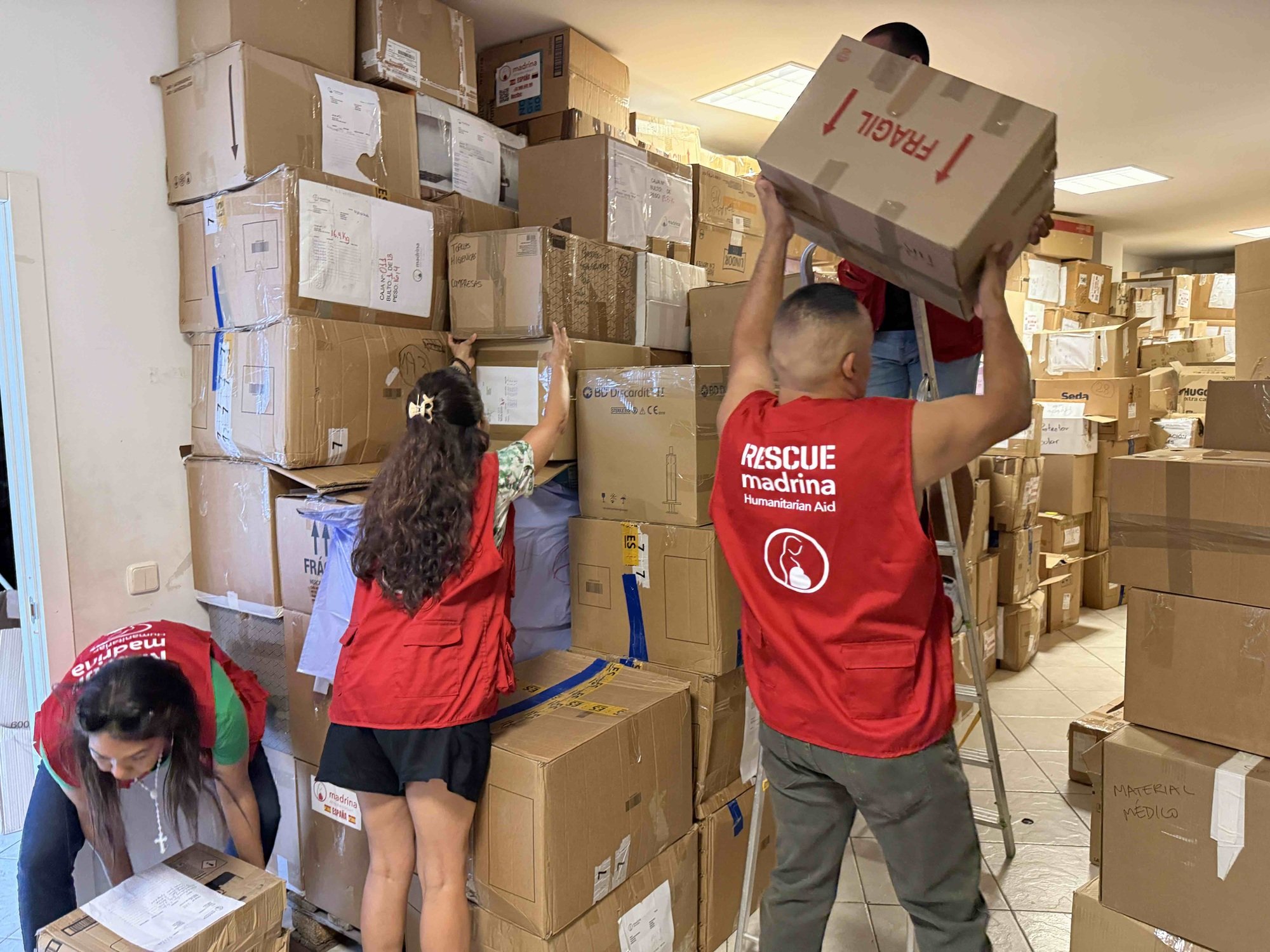 La ayuda humanitaria que enviará Fundación Madrina no será presentada solamente como una operación logística, sino como un puente de fraternidad entre España y Colombia