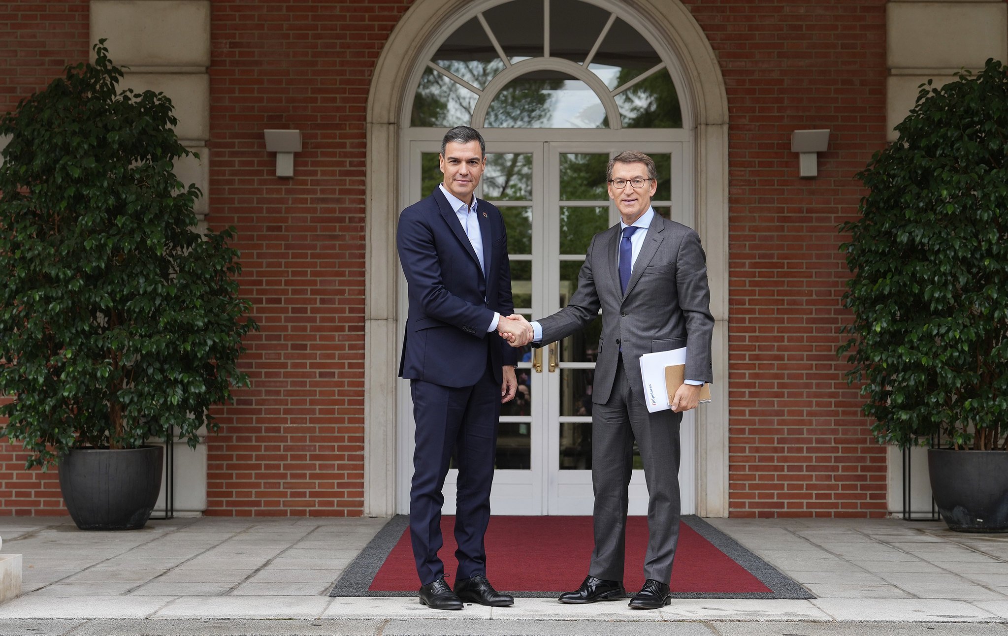Los dos líderes: Pedro Sánchez del PSOE y Alberto Núñez Feijóo del PP