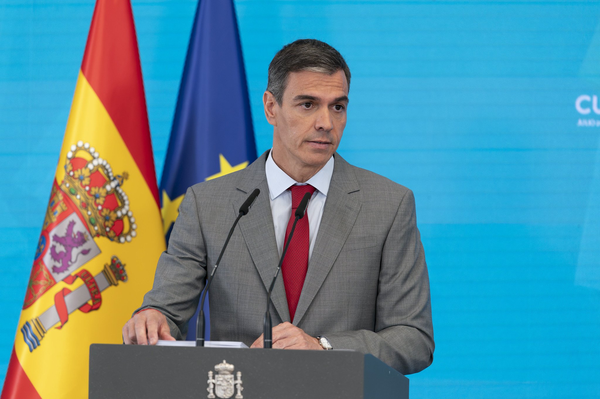 La única explicación es que Sánchez haya pactado ya con su amigo Mohamed VI la cosoberanía de Ceuta y Melilla / Foto: Pablo Moreno