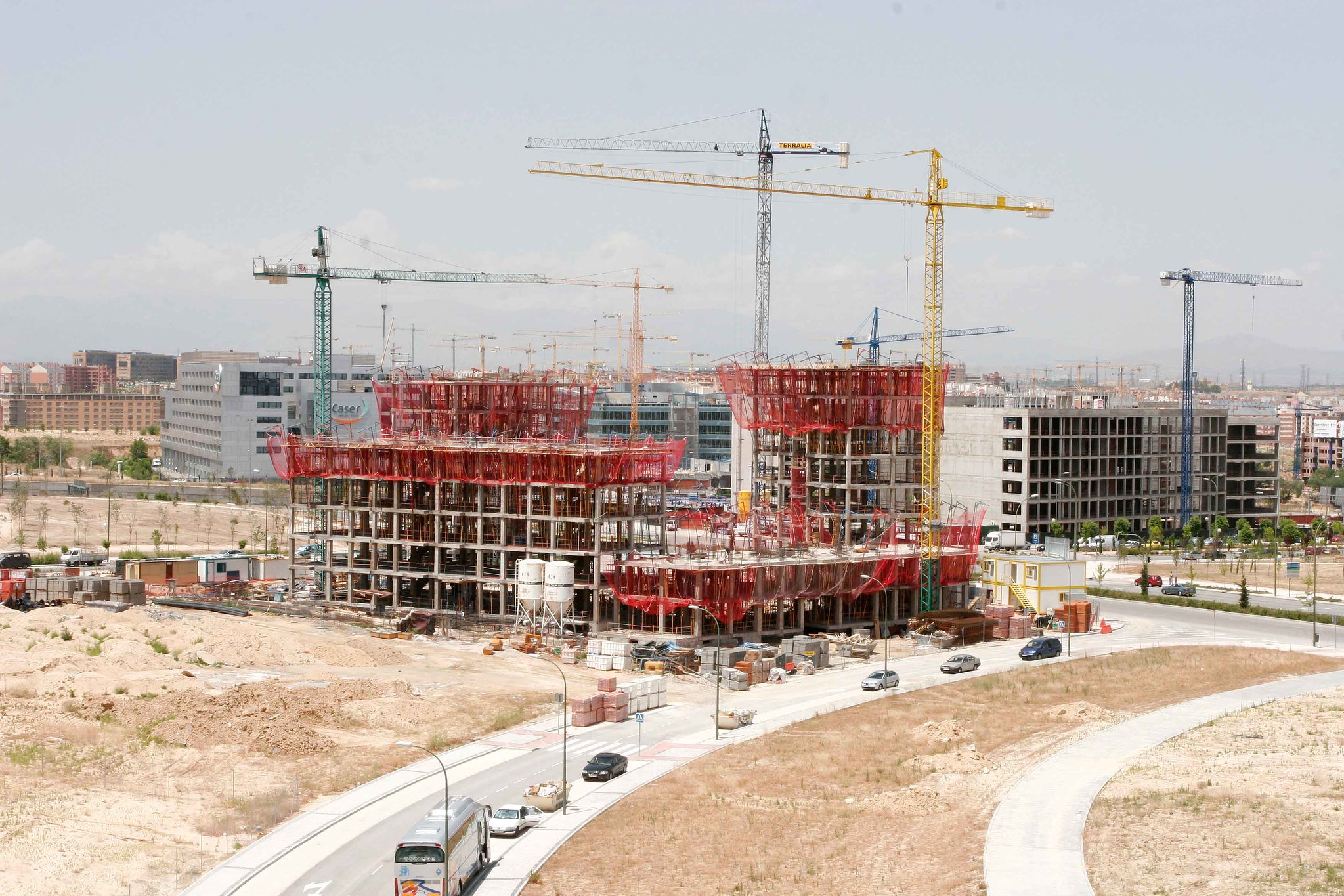 ¿Cómo volverá a ser asequible la vivienda? Construyendo viviendas e infraestructuras -agua, luz, gas, etc.- a lo bestia / Foto: Pablo Moreno