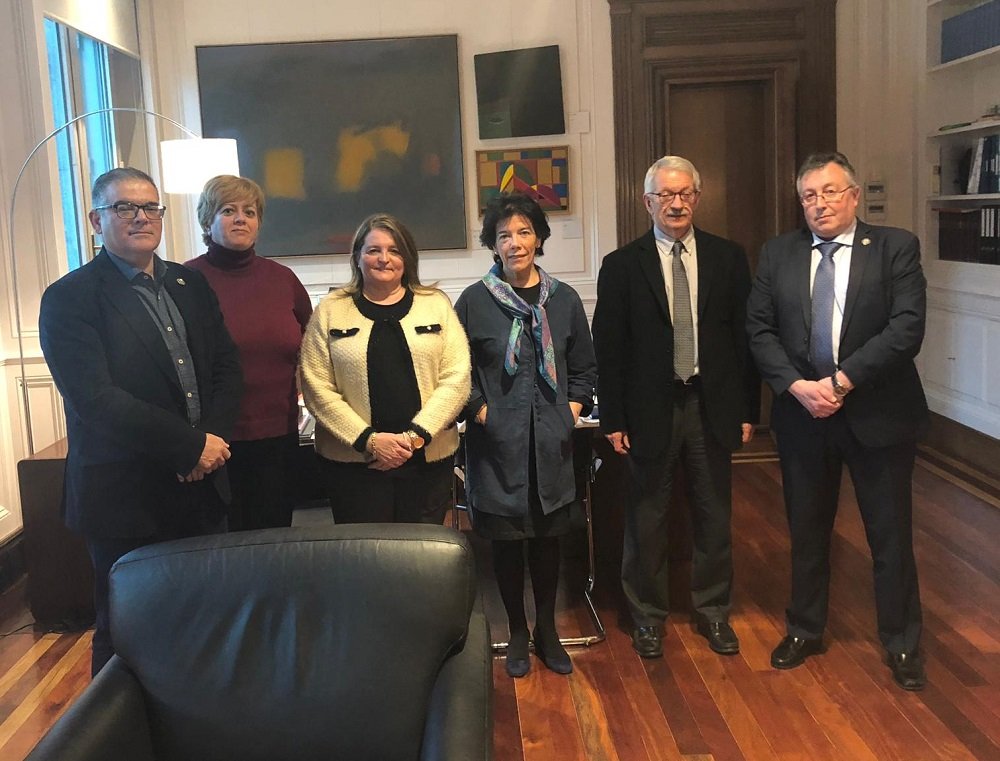 Representantes de CONCAPA se reunieron el pasado martes con la ministra Celaá y su número dos