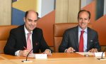 Bancaseguros. José Manuel Inchausti (izquierda) y Rami Aboukhair no ocultan su satisfacción por el acuerdo alcanzado