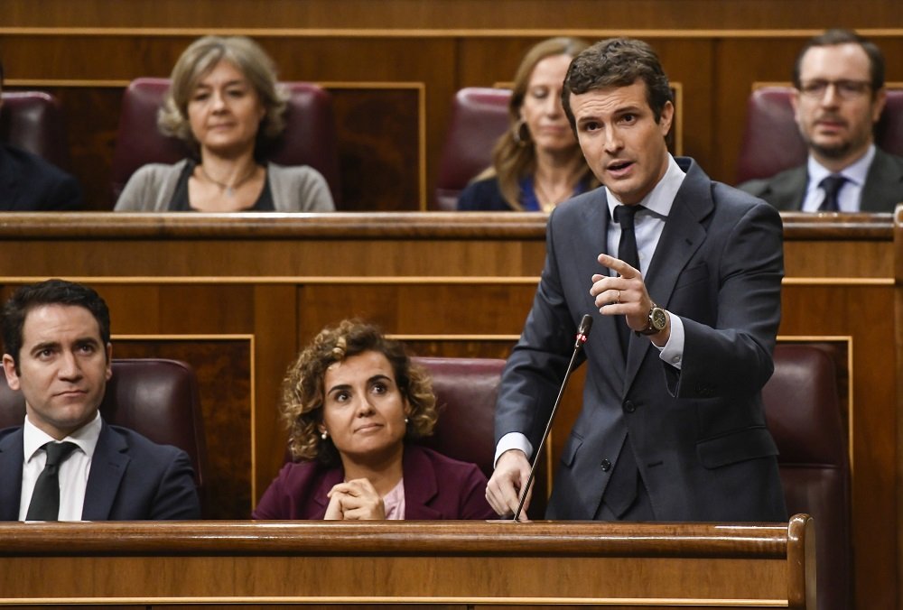 Sesión de investidura. Casado a Sánchez: "Dos horas de discurso para no decir nada o casi nada" Sesión de investidura. Casado a Sánchez: "Dos horas de discurso para no decir nada o casi nada"