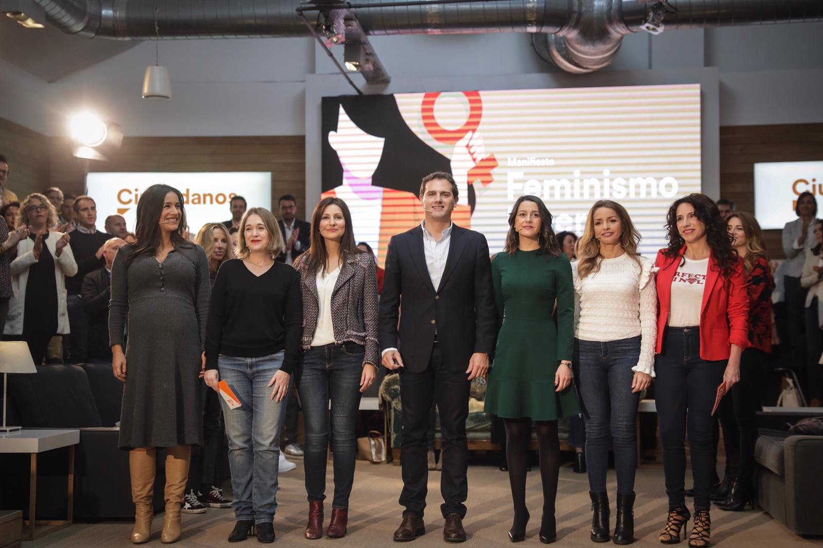 Semana feminista. Rivera arregla el problema legalizará la prostitución y los vientres de alquiler