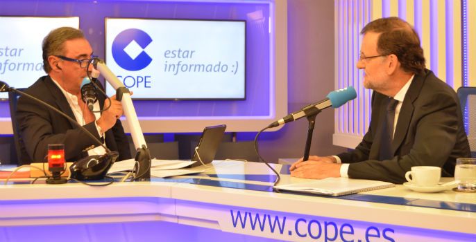 Rajoy, a Artur Mas: "Ya está bien de no asumir responsabilidades y de echar la culpa a los de fuera" Rajoy, a Artur Mas: "Ya está bien de no asumir responsabilidades y de echar la culpa a los de fuera"