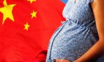 Una mujer china embarazada