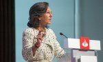 Ana Botín, la mujer más poderosa del mundo… mantiene un pulso con los fondos