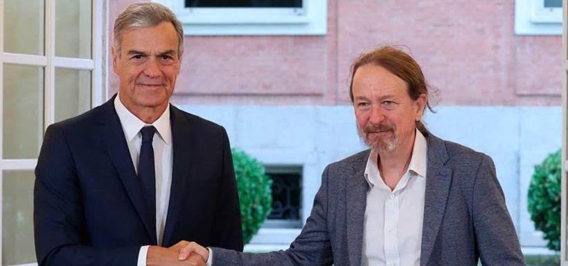 Pedro Sánchez y Pablo Iglesias llegan a un acuerdo Pedro Sánchez y Pablo Iglesias llegan a un acuerdo
