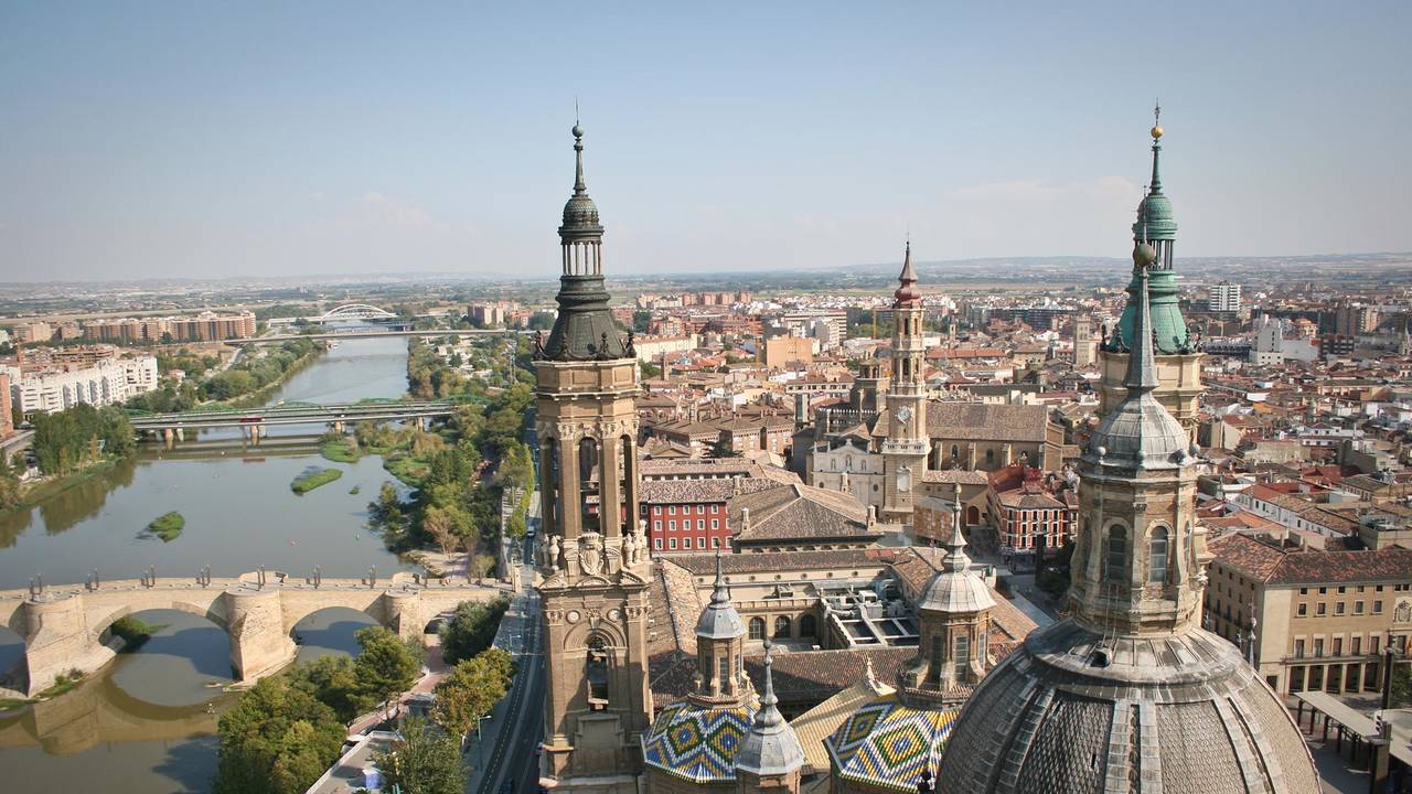 La deuda de Zaragoza se disparó con el PSOE y Podemos La deuda de Zaragoza se disparó con el PSOE y Podemos