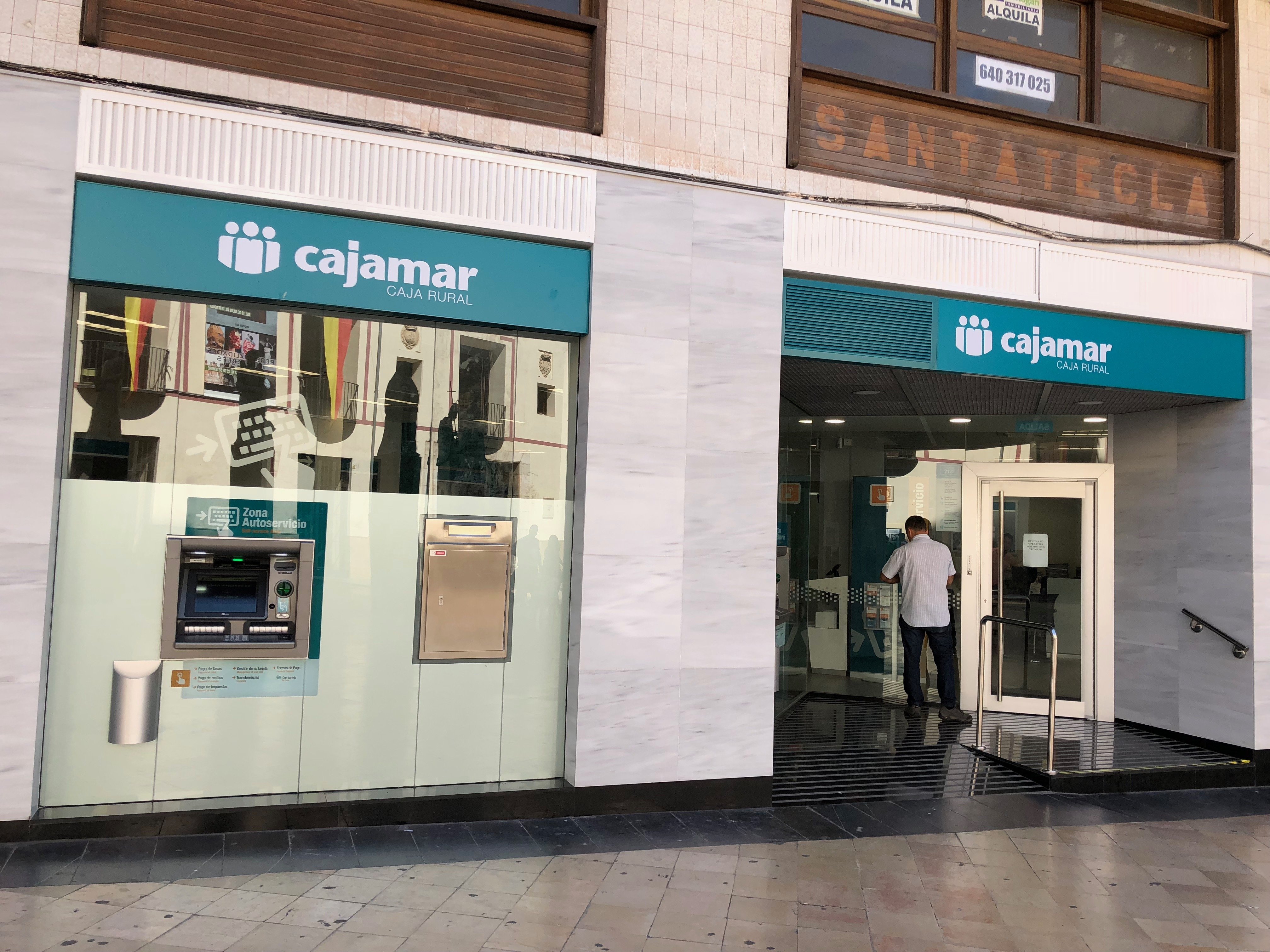 El ROF vuelve a ser la tabla de salvación y permite aumentar el beneficio de Cajamar un 4% hasta junio El ROF vuelve a ser la tabla de salvación y permite aumentar el beneficio de Cajamar un 4% hasta junio