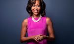 Michelle Obama cultiva un huerto urbano con la ayuda de estudiantes en la Casa Blanca