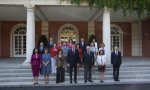 Foto de familia del presidente del Gobierno, Pedro Sánchez, con las ministras y ministros de su Gabinete