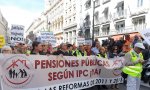 Marcha de pensionistas hacia el Congreso de los Diputados