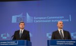 El vicepresidente de la Comisión Europea, Valdis Dombrovskis, y el comisario de Asuntos Económicos, Pierre Moscovici