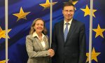 Nadia Calviño con el vicepresidente económico de la Comisión Europea, Valdis Dombrovskis