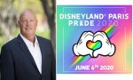 El nuevo CEO de Disney, Bob Chapek, y el cartel del desfile del Orgullo de este año en Disneyland Paris